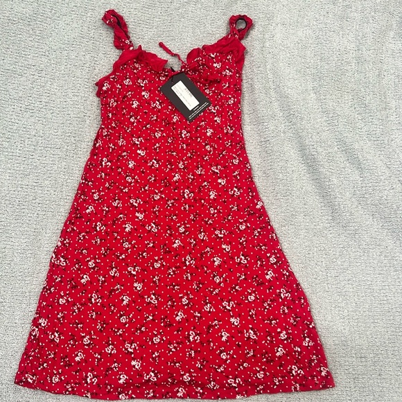 Women’s red PLT spaghetti strap summer dress - new, never worn size 8 - Picture 1 of 7